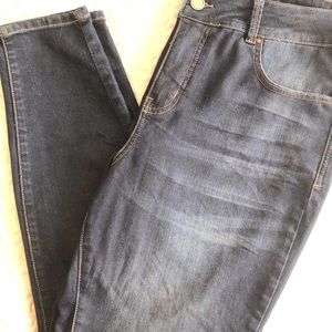 Maurices Plus Size 20 Reg Flex Skinny Jeans